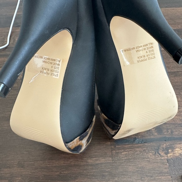 Charming Charlie black, leopard peep toe heels - Picture 6 of 7